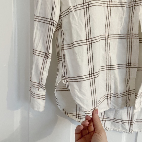 HM White Plaid Long Sleeve - Picture 4 of 5